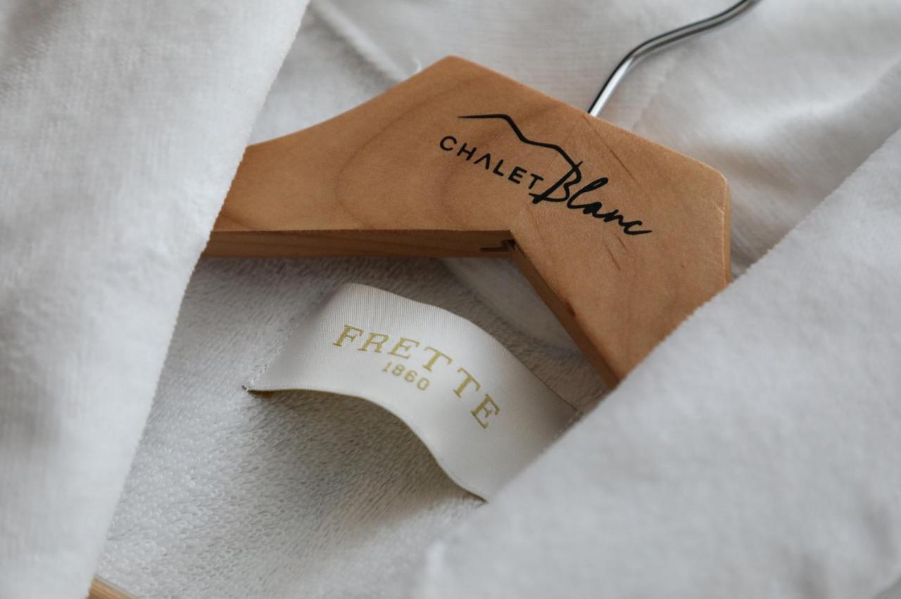 Chalet Blanc بيريوِل تْشيرفينيا المظهر الخارجي الصورة