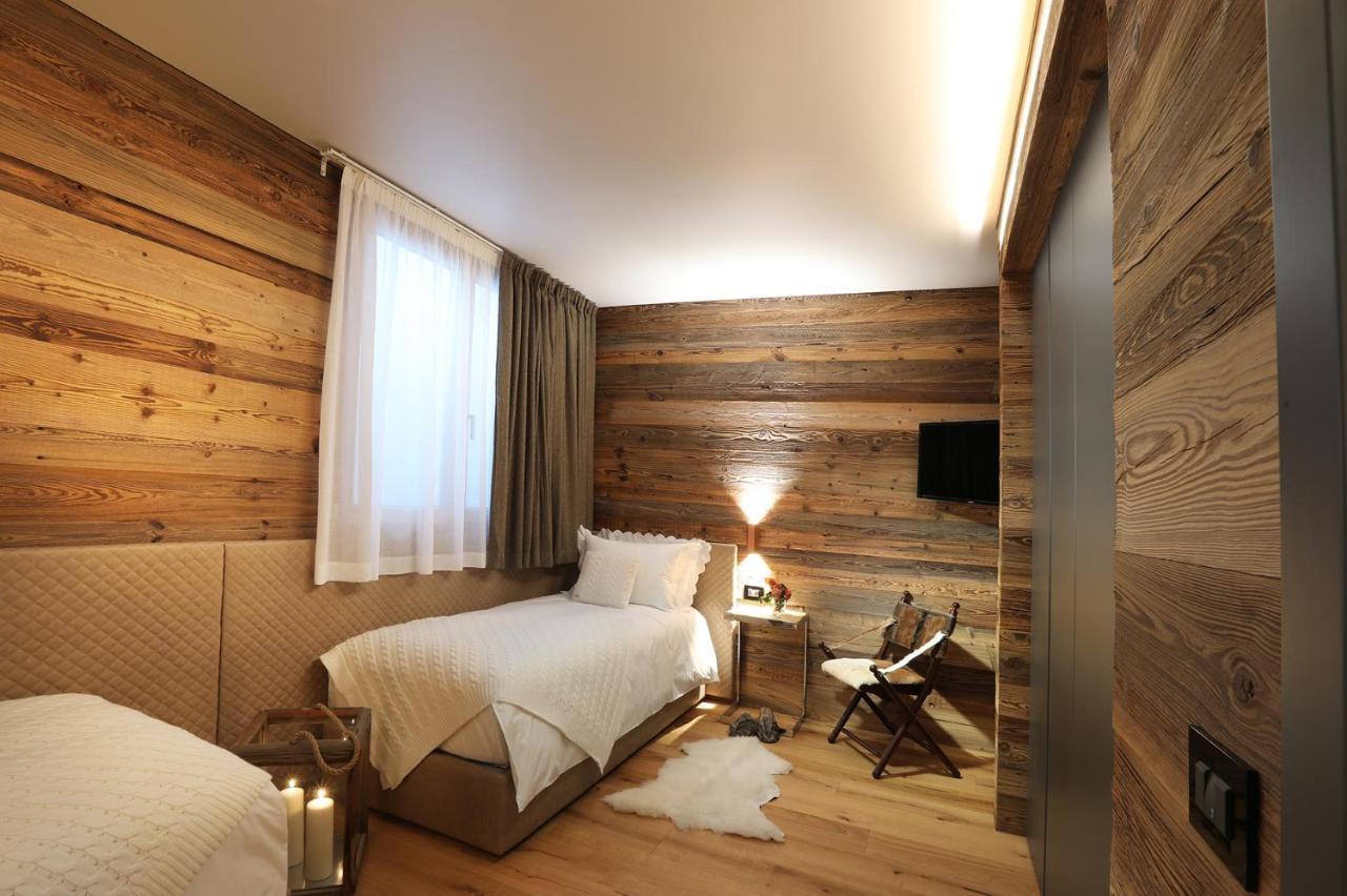 Chalet Blanc بيريوِل تْشيرفينيا المظهر الخارجي الصورة